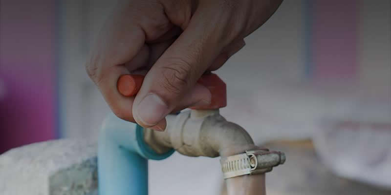 hand turning water valve